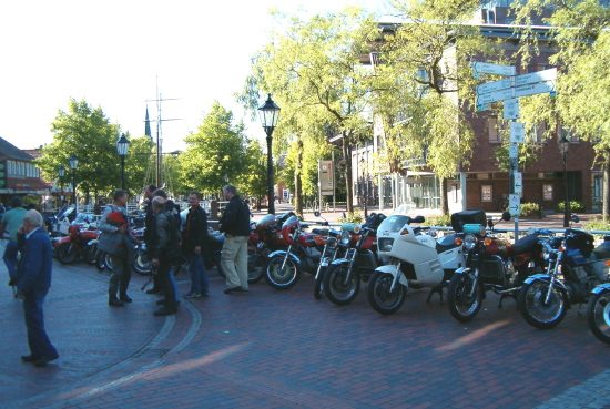 Wankel-Fahrzeugpr&auml;sentation